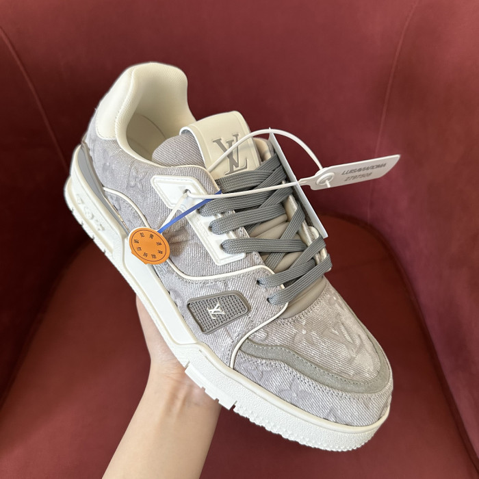 LOU1VTON SNEAKER