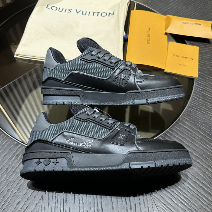 LOU1VTON SNEAKER