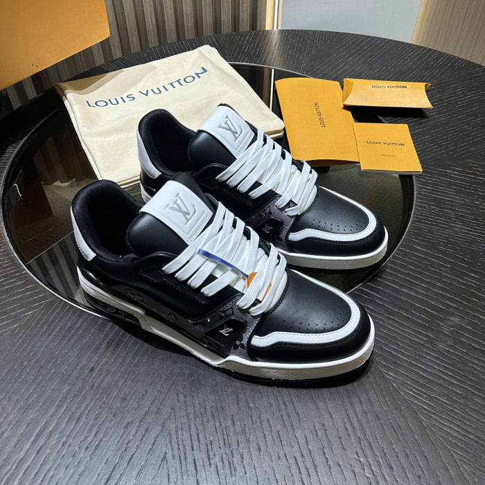 LOU1VTON SNEAKER