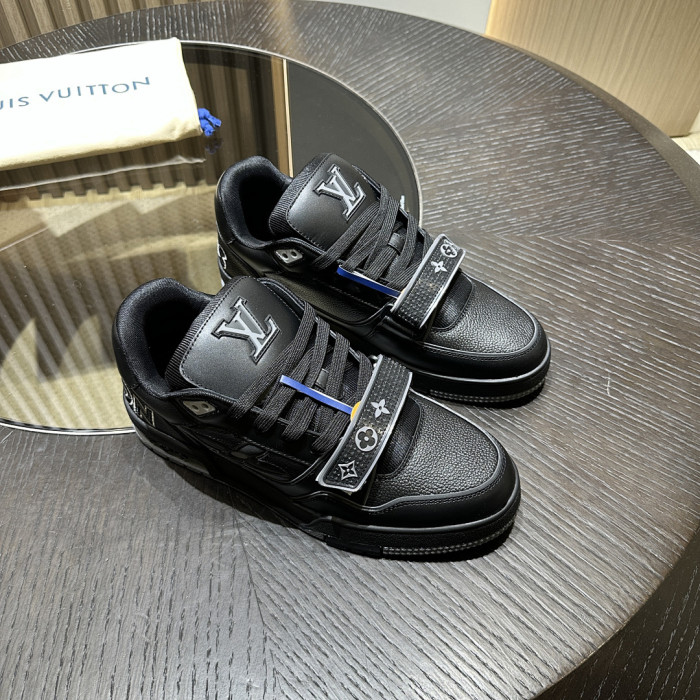 LOU1VTON SNEAKER