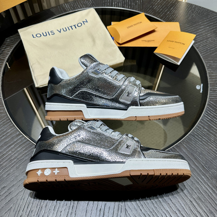 LOU1VTON SNEAKER