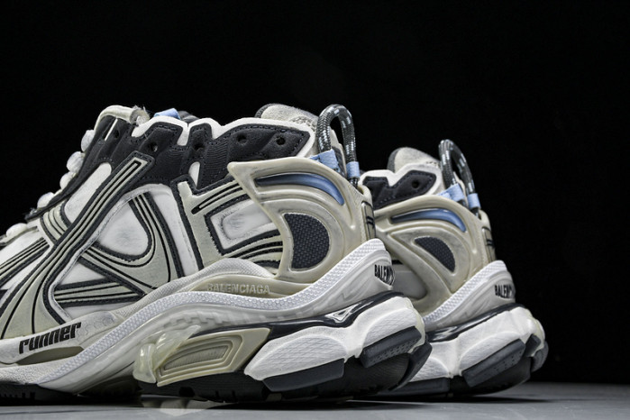 BLCG RUNNER SNEAKER