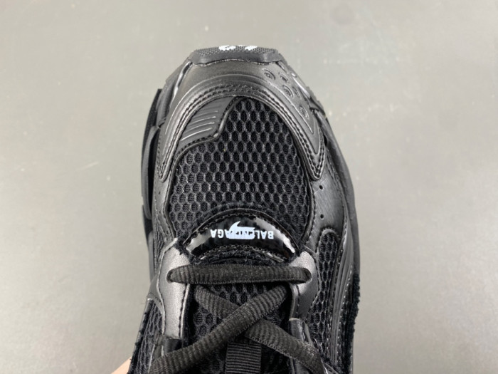 BLCG RUNNER SNEAKER (LED)