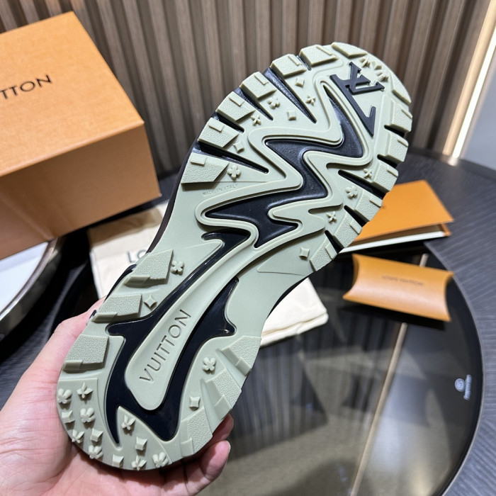 LOU1VTON SNEAKER