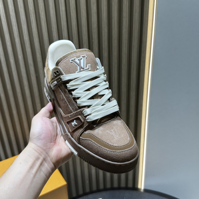 LOU1VTON SNEAKER