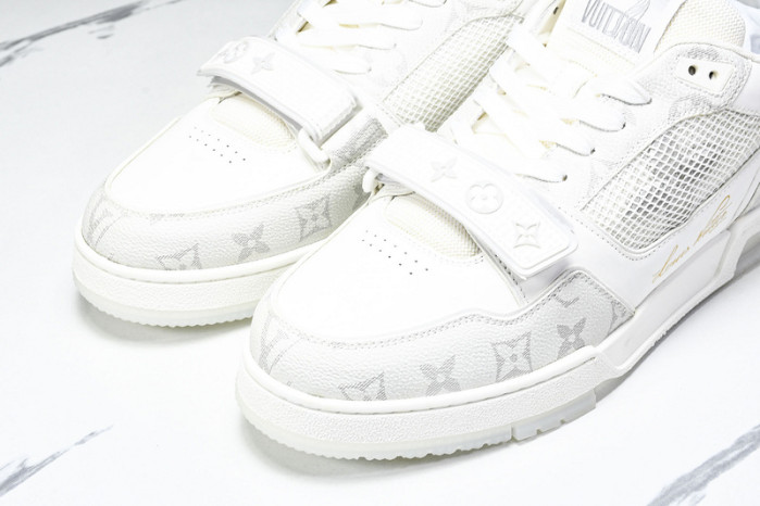 LOU1VTON SNEAKER