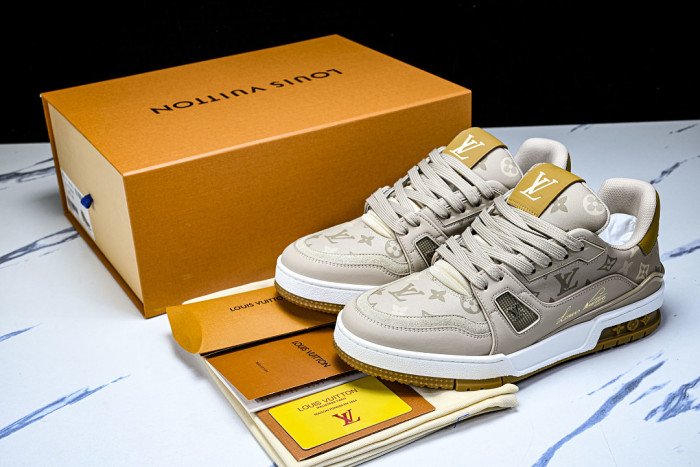 LOU1VTON SNEAKER