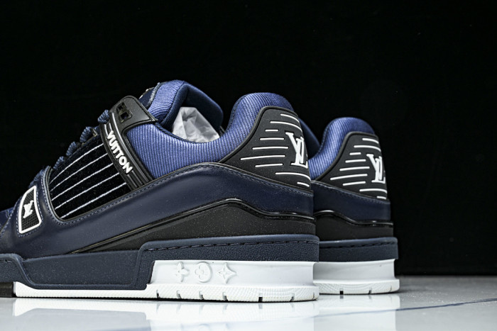LOU1VTON SNEAKER