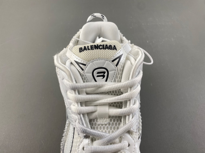 BLCG RUNNER SNEAKER (LED)