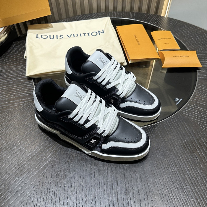 LOU1VTON SNEAKER