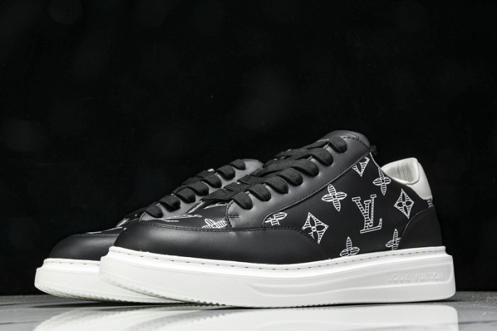 LOU1VTON SNEAKER