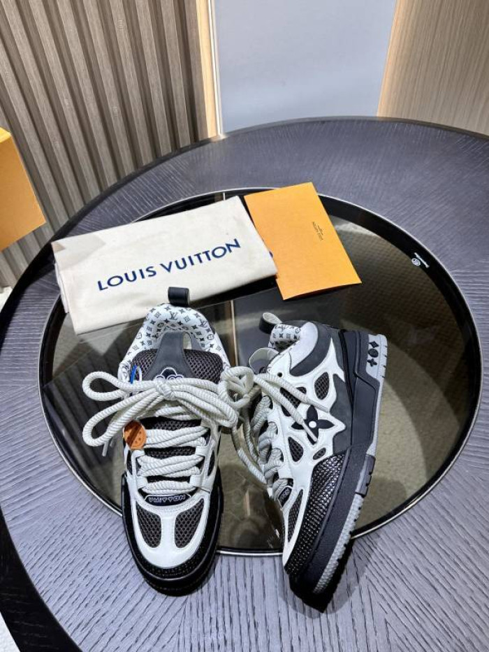 LOU1VTON SNEAKER