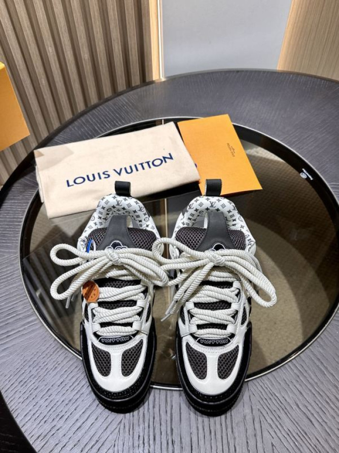 LOU1VTON SNEAKER