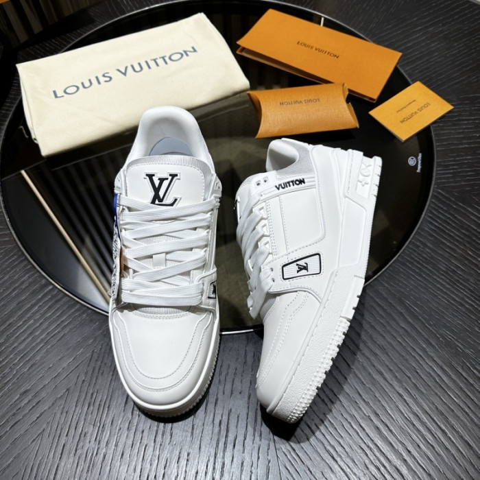 LOU1VTON SNEAKER
