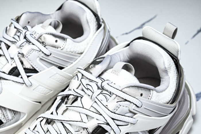 belanciaga track W3AD39812