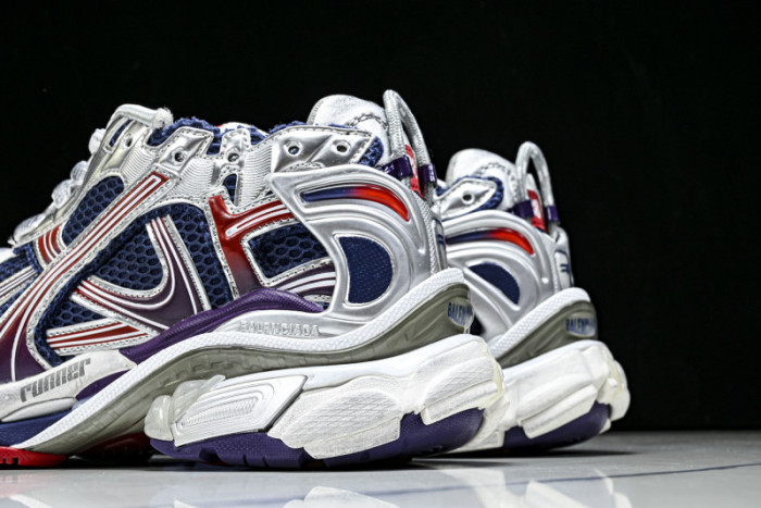 BLCG RUNNER SNEAKER