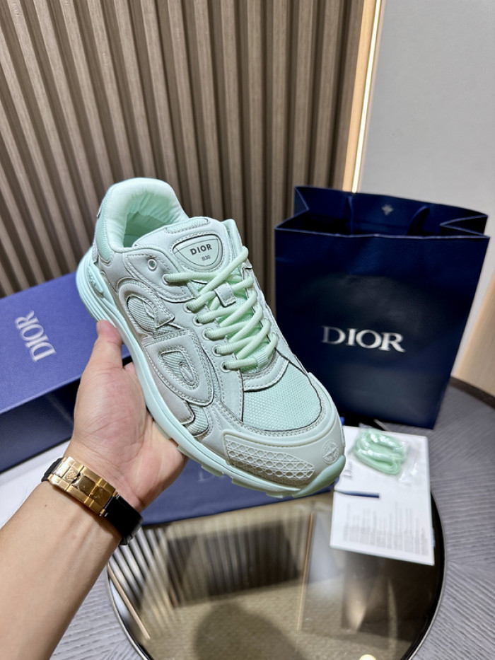 D1OR B30 SNEAKER
