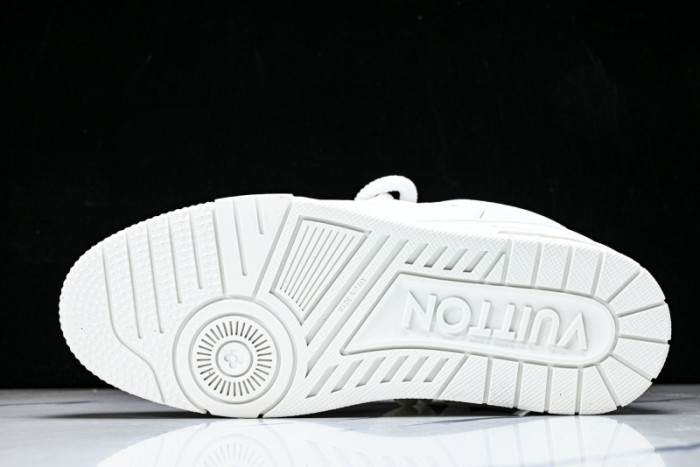 LOU1VTON SNEAKER