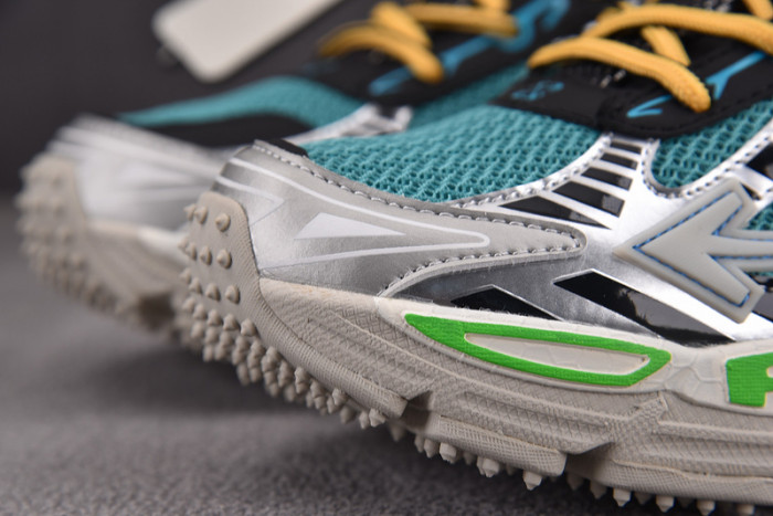 OFF-WHITE BE RIGHT BACK