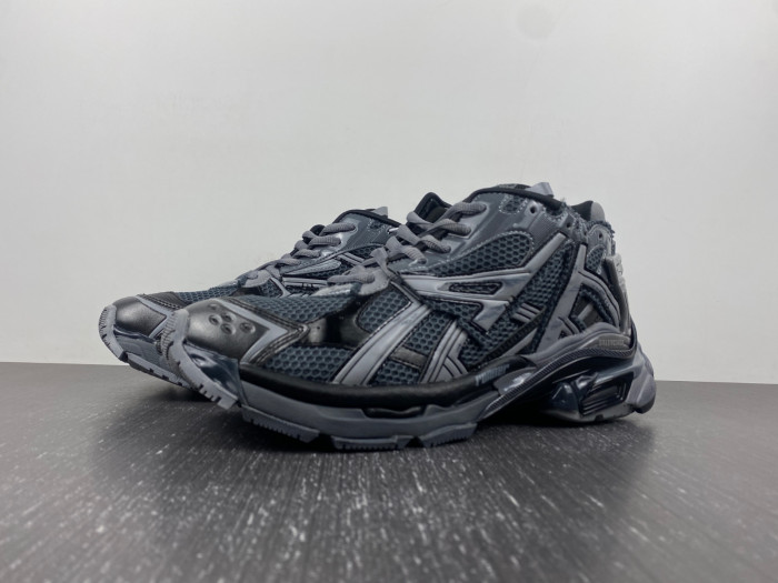 blcg runner sneaker