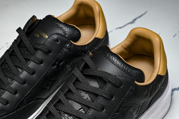 LOU1VTON SNEAKER