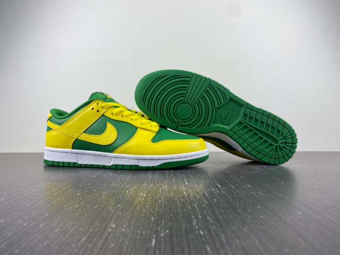 nike dunk low “reverse brazil” dv0833-300