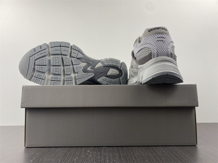 blc* phantom sneaker