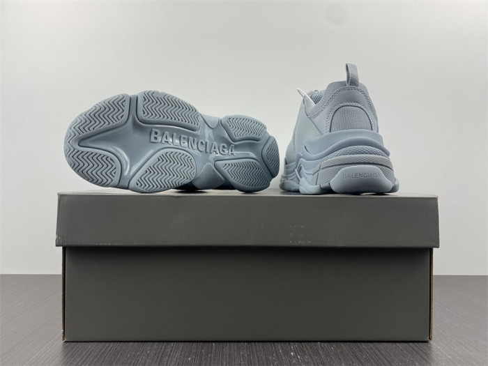 blc* triple s trainer