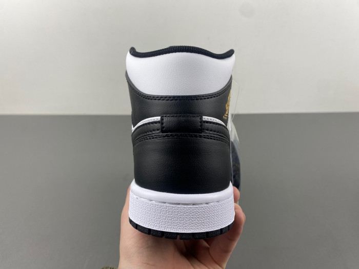 air jordan 1 mid "yellow ochre/black" dq8426-701