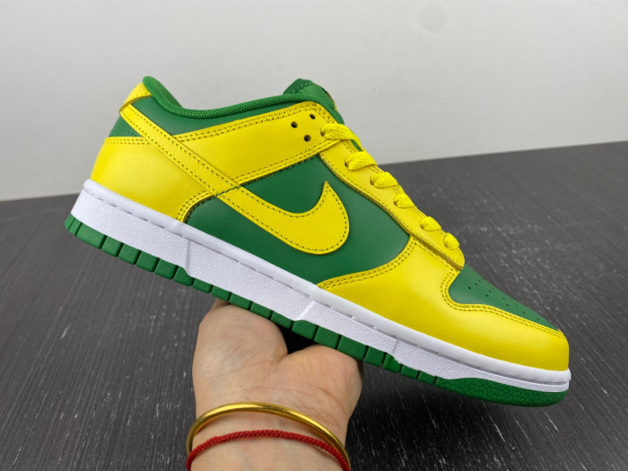 nike dunk low “reverse brazil” dv0833-300