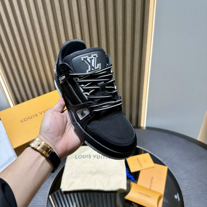 LOU1VTON SNEAKER