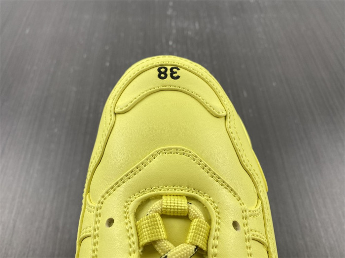 blc* triple s trainer