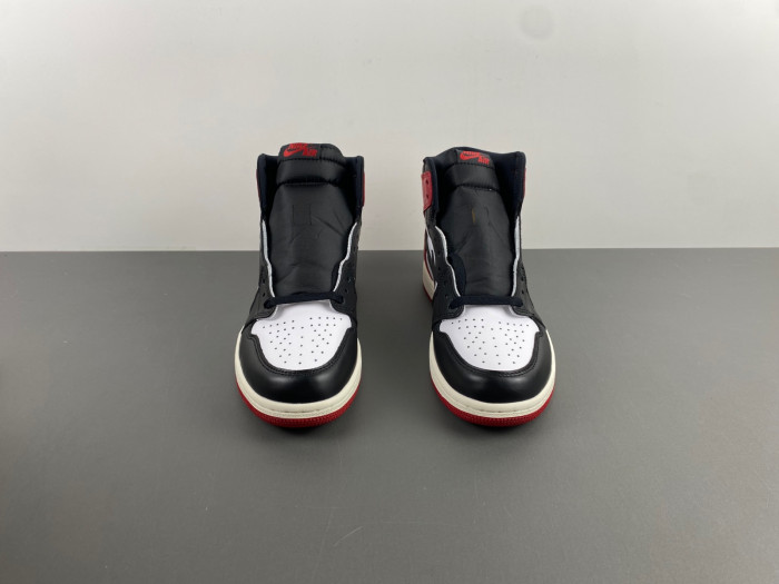 air jordan 1 high og “black toe reimagined” dz5485-106