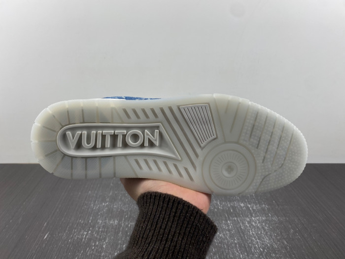 LOU1VTON trainer (EU47)