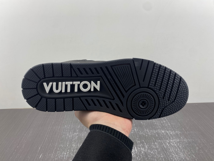 lou1vton trainer