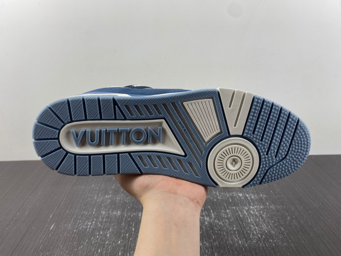 LOU1VTON trainer (EU47)