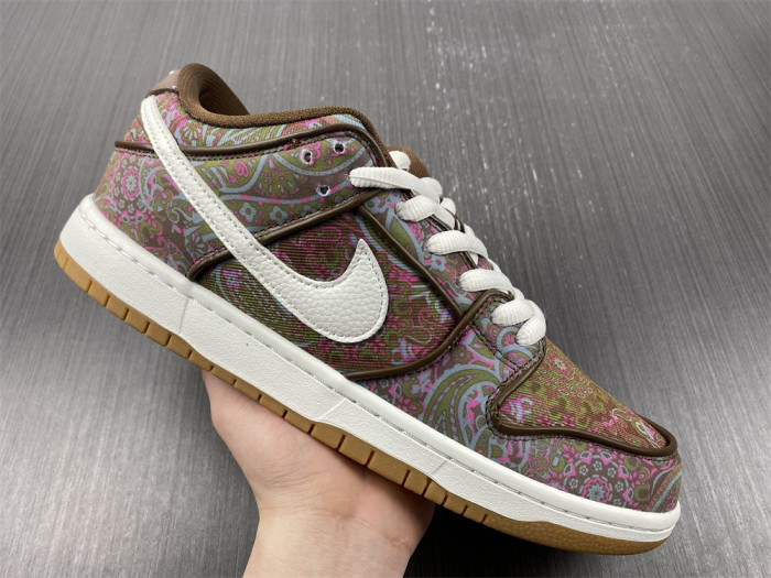 nike sb dunk low “paisley” dh7534-200