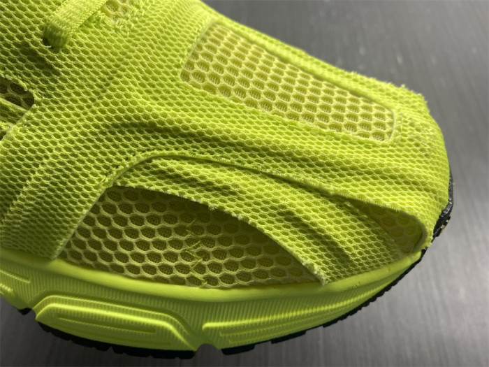 blc* phantom sneaker