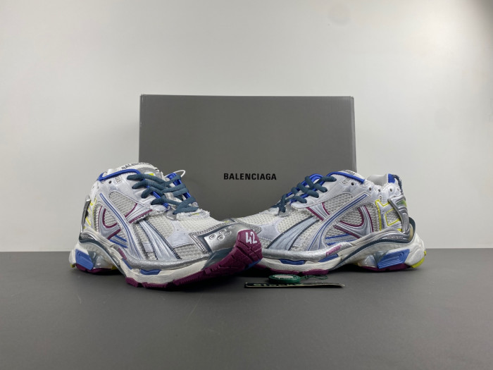 blcg runner sneaker