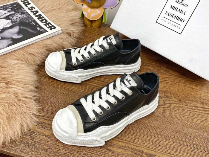 Ma*s*n mihara yasuhiro low-top sneakers mmy-010