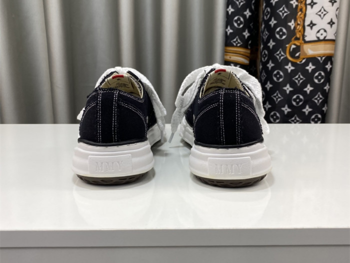 Ma*s*n mihara yasuhiro low-top sneakers mmy-030