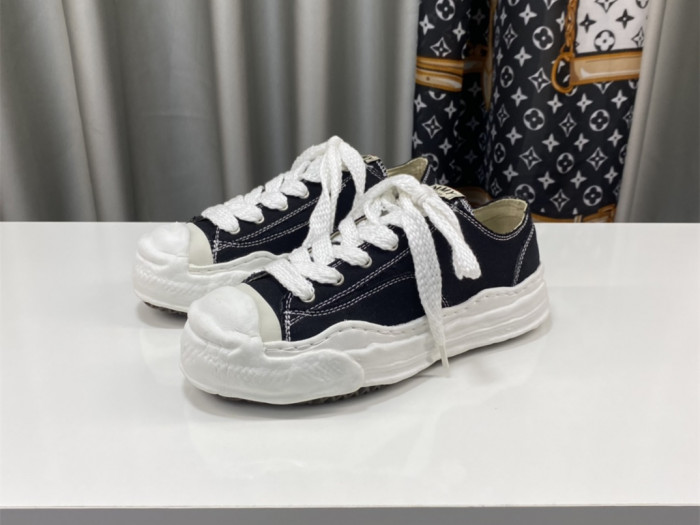 Ma*s*n mihara yasuhiro low-top sneakers mmy-040