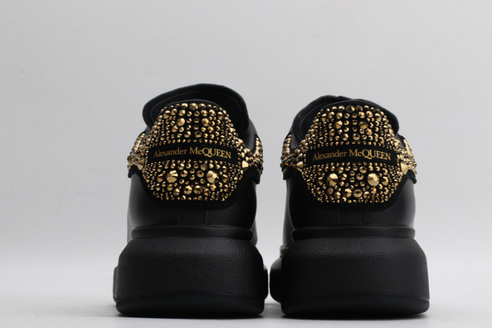 Mcqv*en oversized sneaker