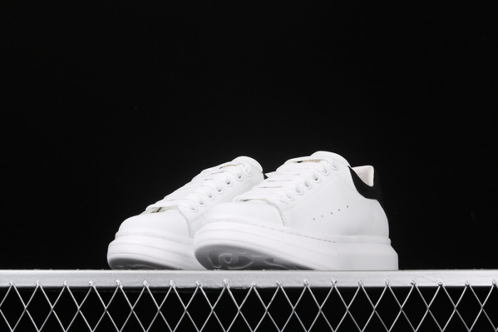 Mcqv*en oversized sneaker