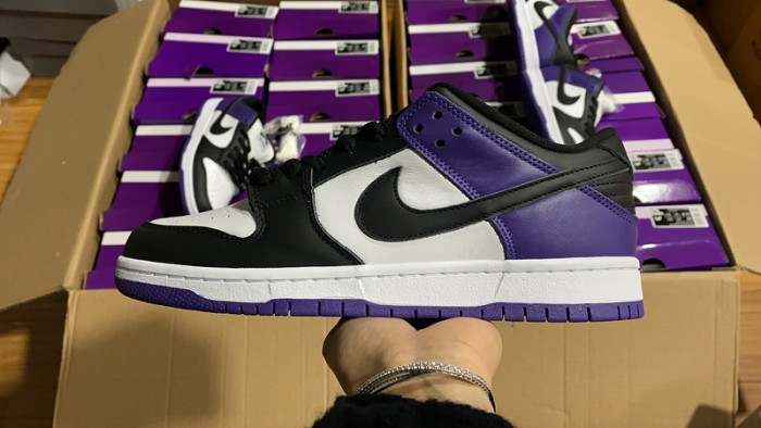 nike sb dunk low court purple bq6817-500