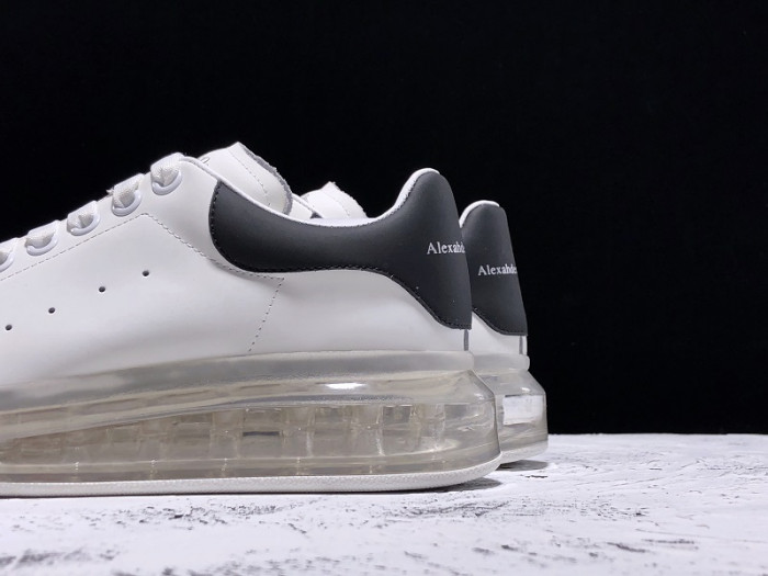 Mcqv*en oversized sneaker