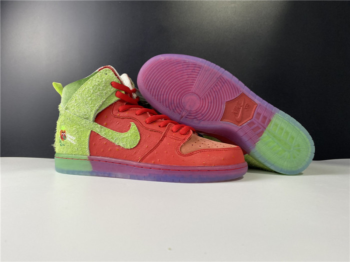 nike sb dunk high strawberry cough - cw7093-600