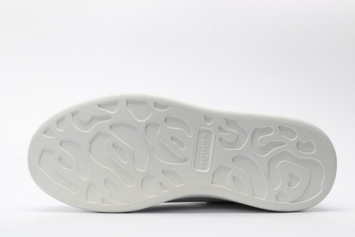 Mcqv*en oversized sneaker