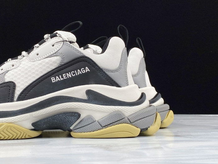 BLC* Triple S Trainer