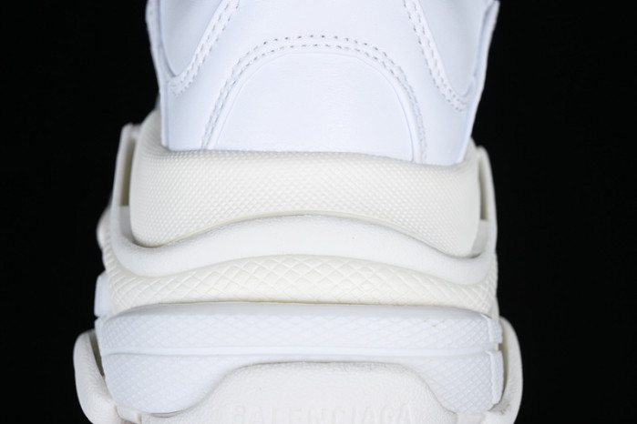 blc* triple s trainer